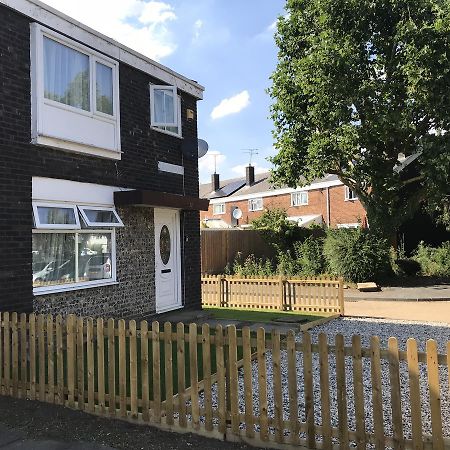 Willa 4 Bed House Next To Basildon Town Centre Zewnętrze zdjęcie