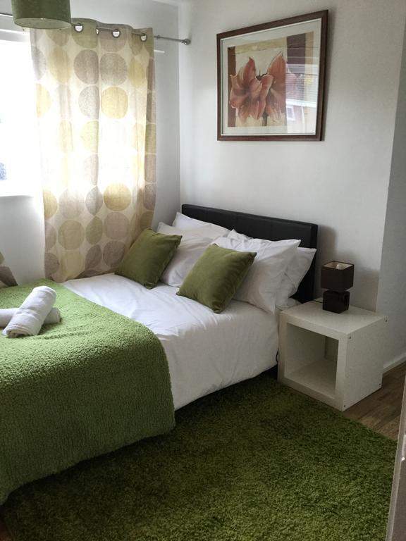 Willa 4 Bed House Next To Basildon Town Centre Zewnętrze zdjęcie
