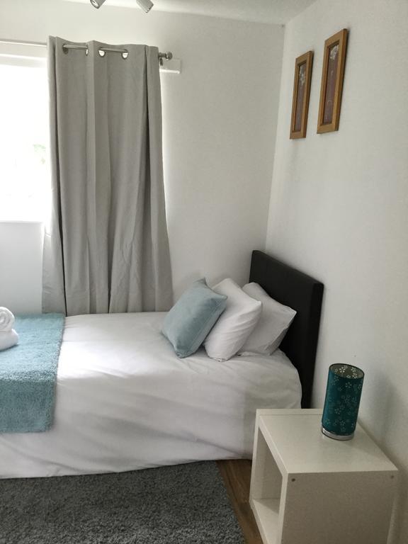 Willa 4 Bed House Next To Basildon Town Centre Zewnętrze zdjęcie