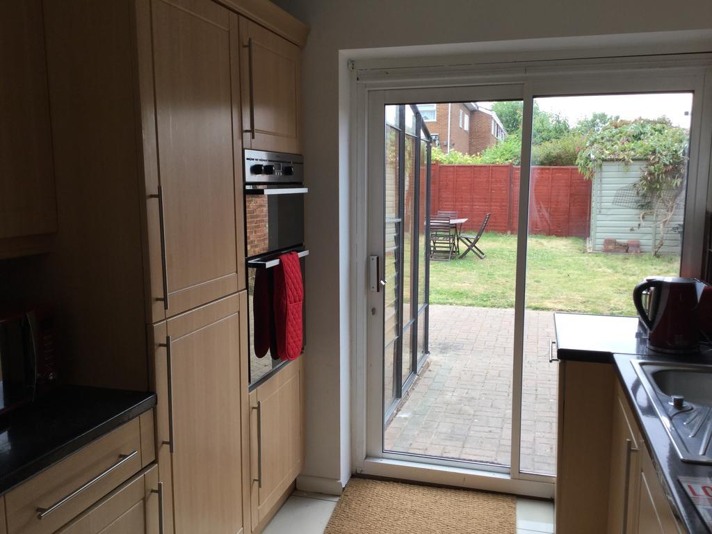 Willa 4 Bed House Next To Basildon Town Centre Zewnętrze zdjęcie