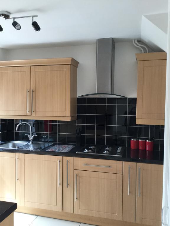 Willa 4 Bed House Next To Basildon Town Centre Zewnętrze zdjęcie