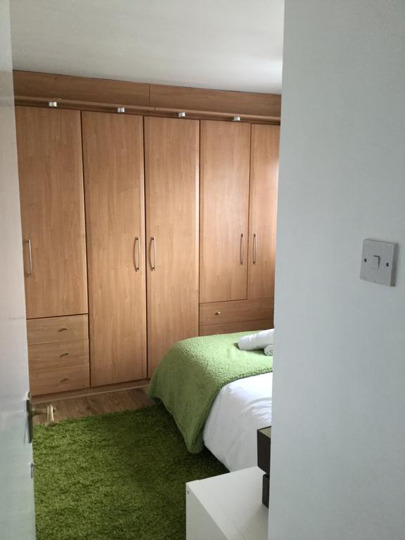 Willa 4 Bed House Next To Basildon Town Centre Zewnętrze zdjęcie