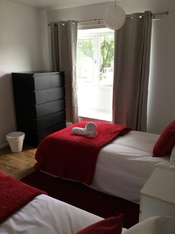 Willa 4 Bed House Next To Basildon Town Centre Zewnętrze zdjęcie