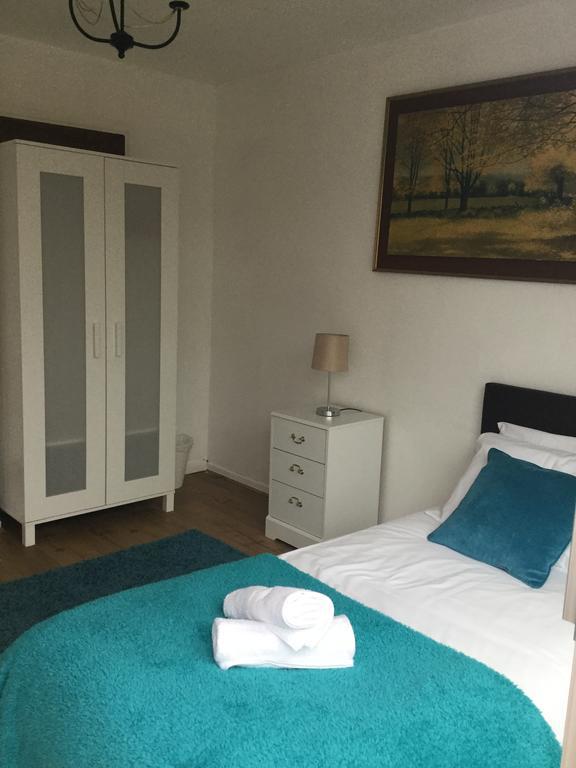 Willa 4 Bed House Next To Basildon Town Centre Zewnętrze zdjęcie