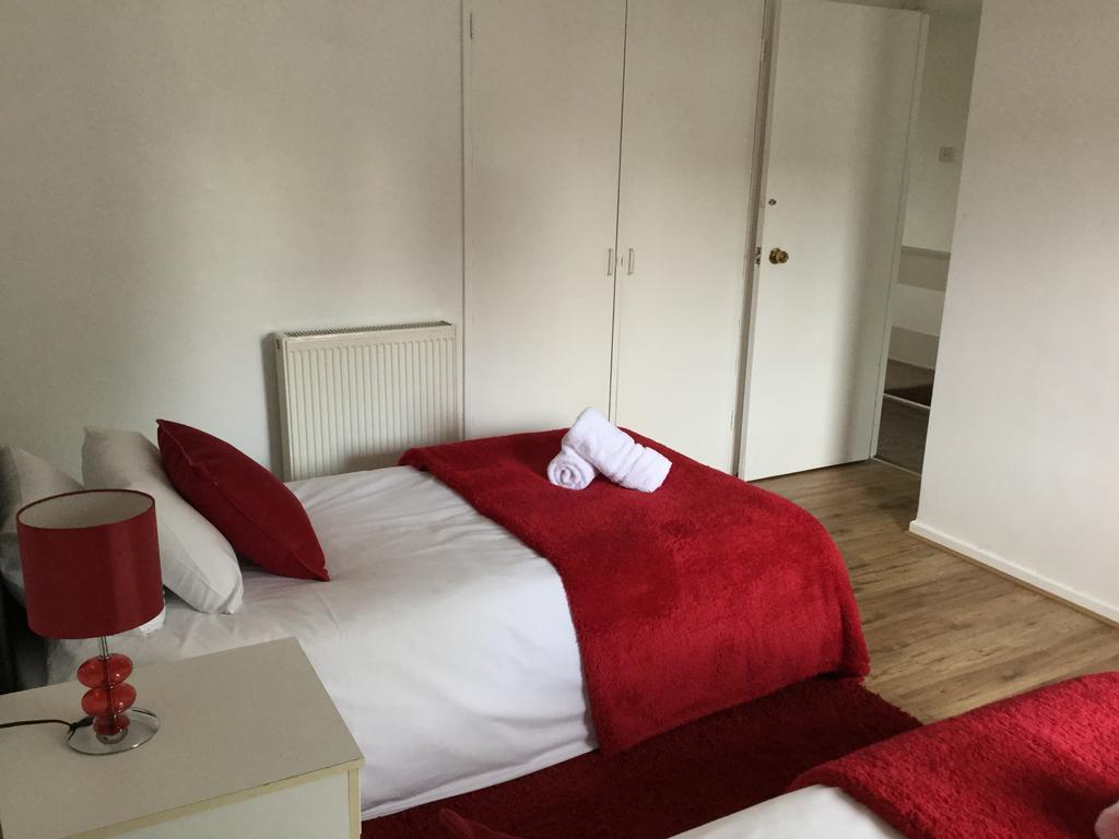 Willa 4 Bed House Next To Basildon Town Centre Zewnętrze zdjęcie