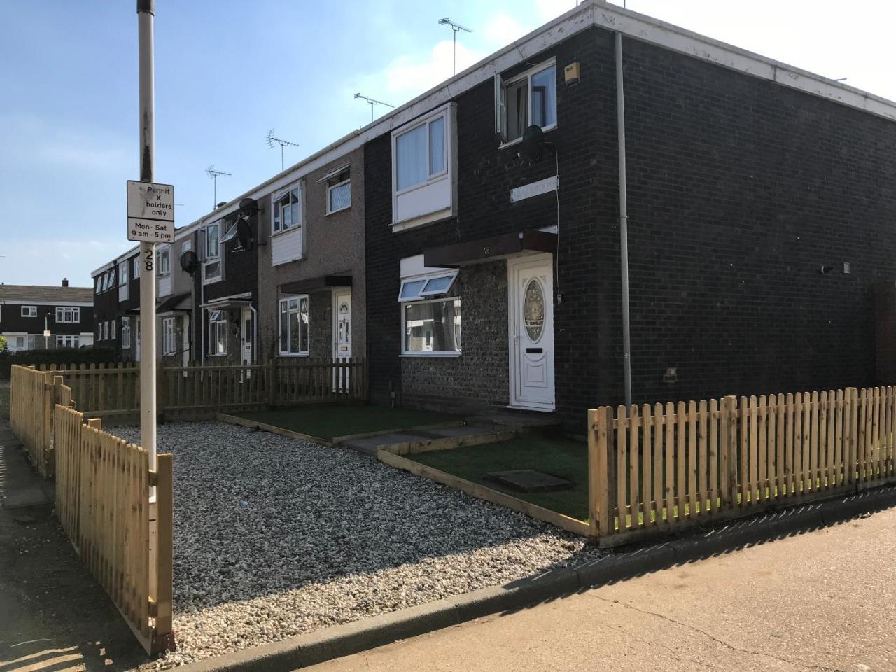 Willa 4 Bed House Next To Basildon Town Centre Zewnętrze zdjęcie